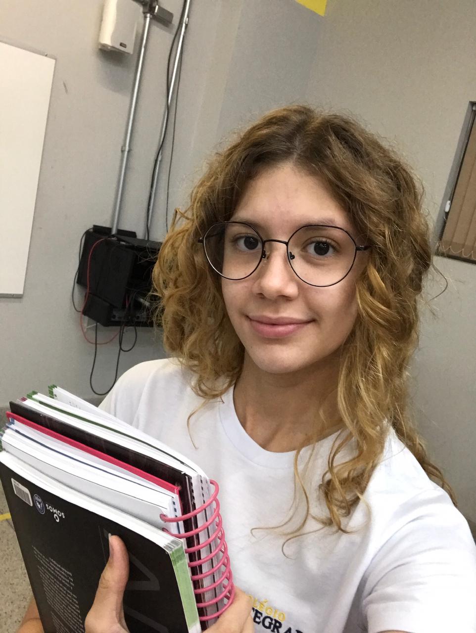 Com o sonho de ser engenheira de produção, estudante conquista 980 na redação do Enem
