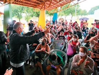 Cruz entrega mais 331 cartões do programa