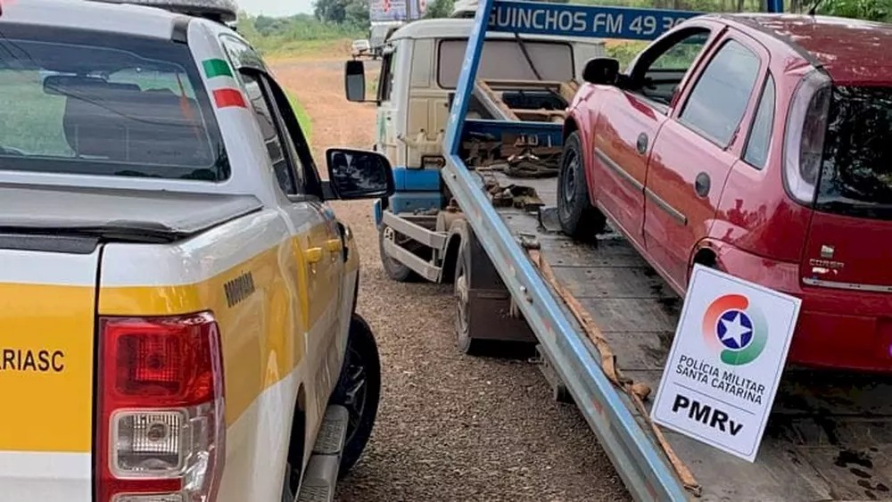 Motorista é presa após dirigir por quase 2 quilômetros em marcha ré