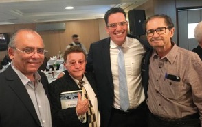 Eurico lança livro no seu aniversário de 89 anos