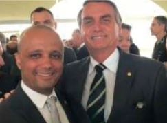 Em live, Bolsonaro diz que apoia Vitor Hugo em Goiás