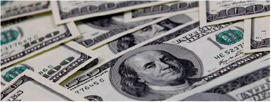 Dólar cai pelo quinto dia seguido e fecha a R$ 4,9152