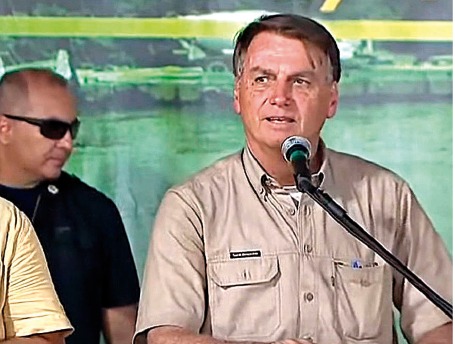 Bolsonaro fala em governo de Deus e sem corrupção em crise dos pastores