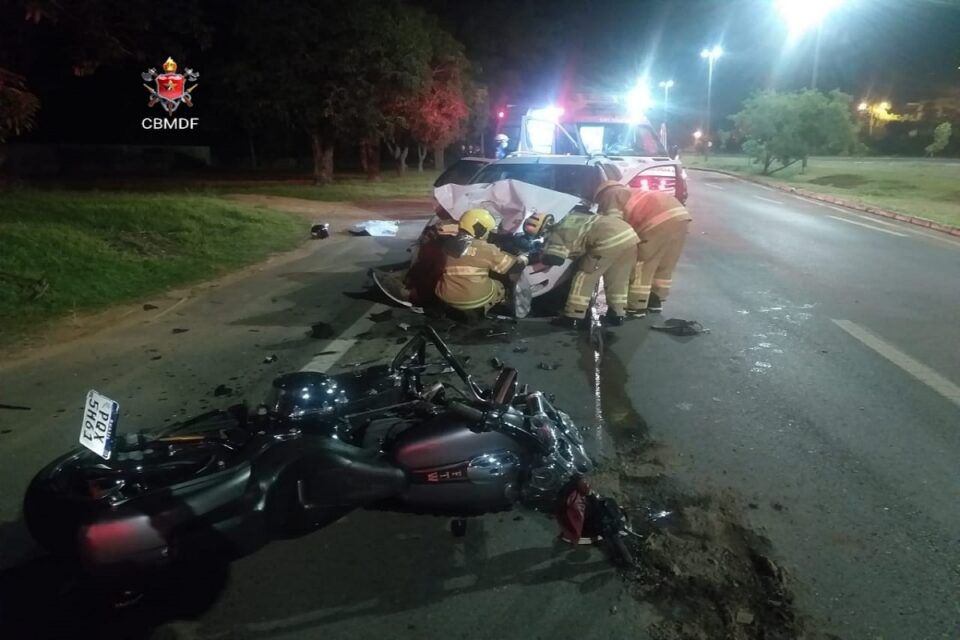 Motociclista morre em acidente com carro na DF-005