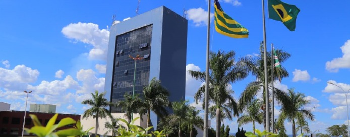 Prefeitura concede progressão salarial a mais de 7 mil servidores