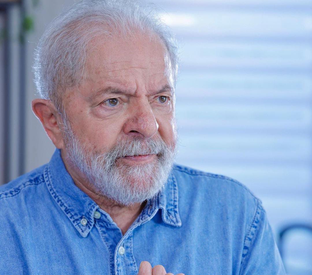 Vantagem de Lula para Bolsonaro cai 5 pontos sem Moro na disputa, aponta FSB/BTG