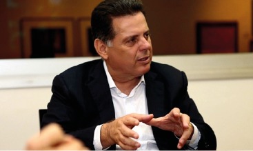 Aliados sugerem a Marconi evitar confronto com Caiado
