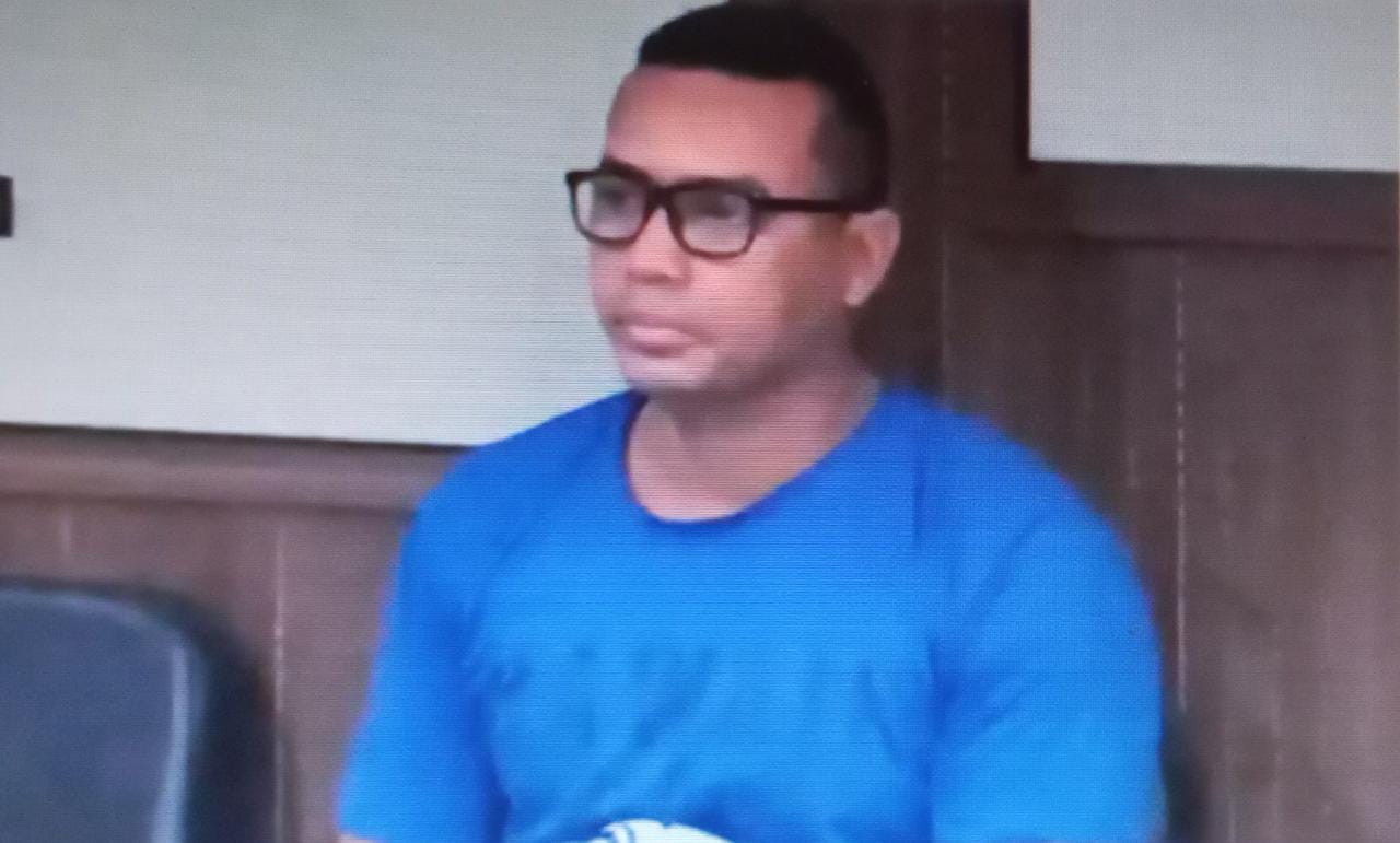 Justiça condena homem a 15 anos de prisão por invadir casa e matar a ex a facadas