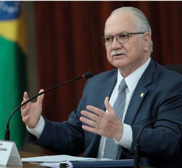 Fachin: atacar Justiça Eleitoral equivale a “atacar a democracia”