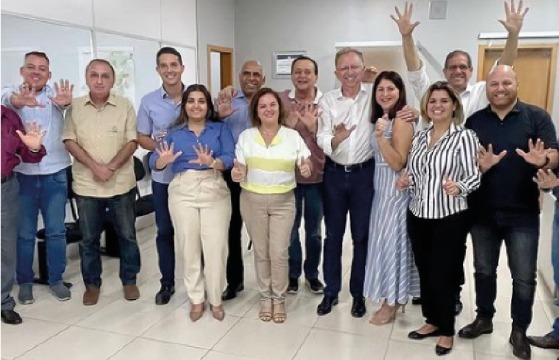 Campos divide Republicanos ao propor aliança com Mendanha