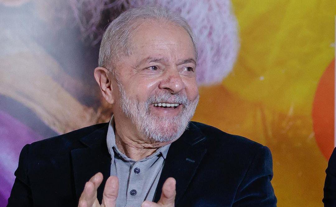 Lula 'herda' 18% dos eleitores que votaram em Bolsonaro em 2018, diz PoderData