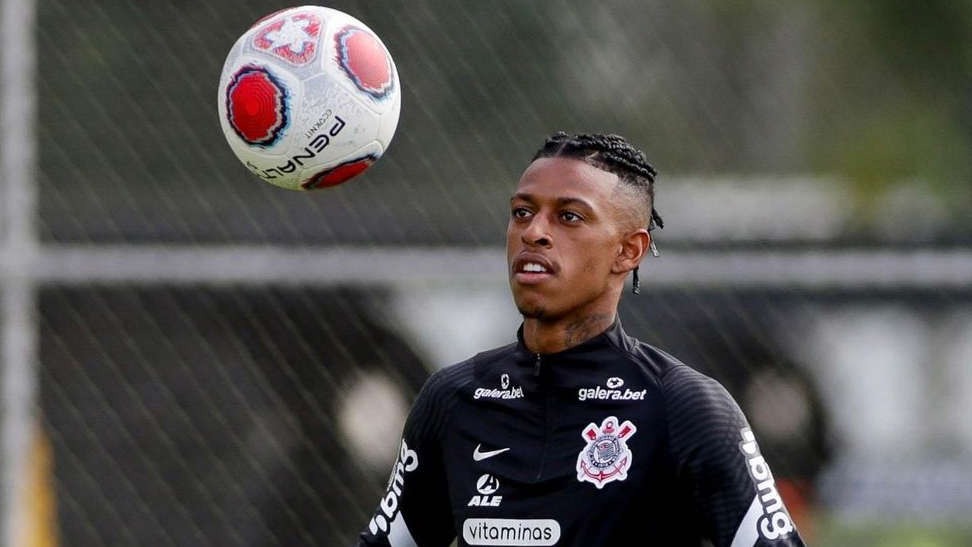 MP pede arquivamento de caso de suposto estupro de Robson Bambu, do Corinthians