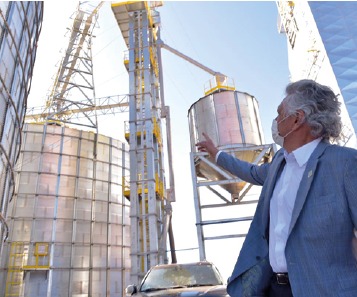 Goiás registra crescimento de 1.236% na geração empregos