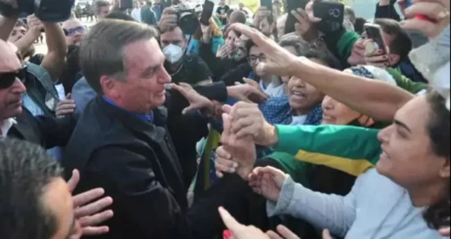 Bolsonaro retorna a Juiz de Fora após atentado e volta a criticar Fachin