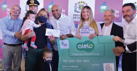 Rogério Cruz encerra entregas  do Renda Família +Mulher