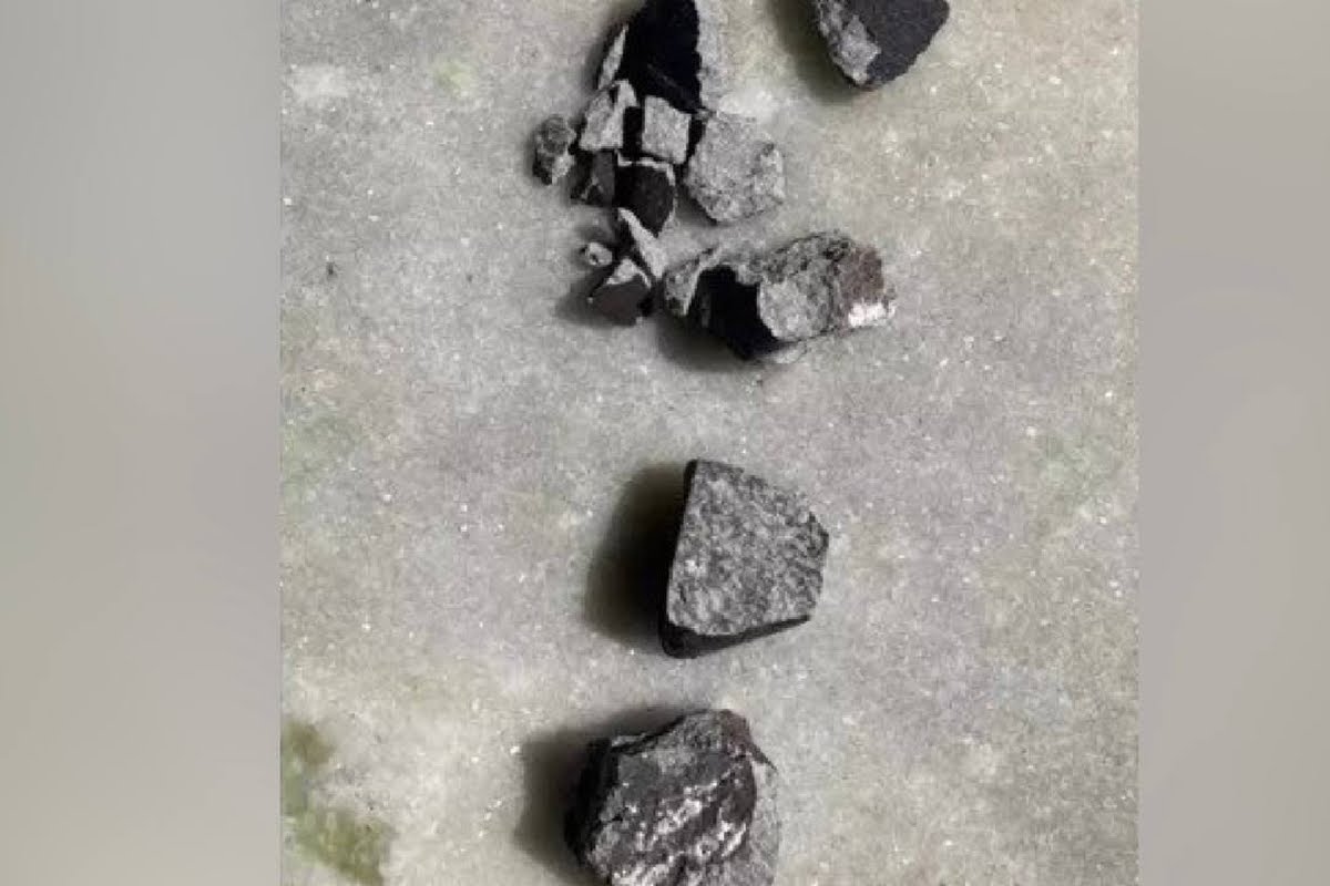 Meteorito cai sobre casa e quebra teto em Portelândia