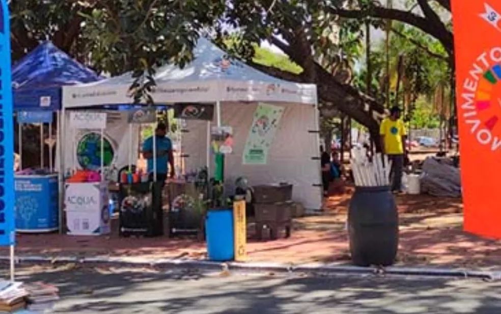Em Goiânia, um Drive-thru é montado para recolher materiais eletrônicos