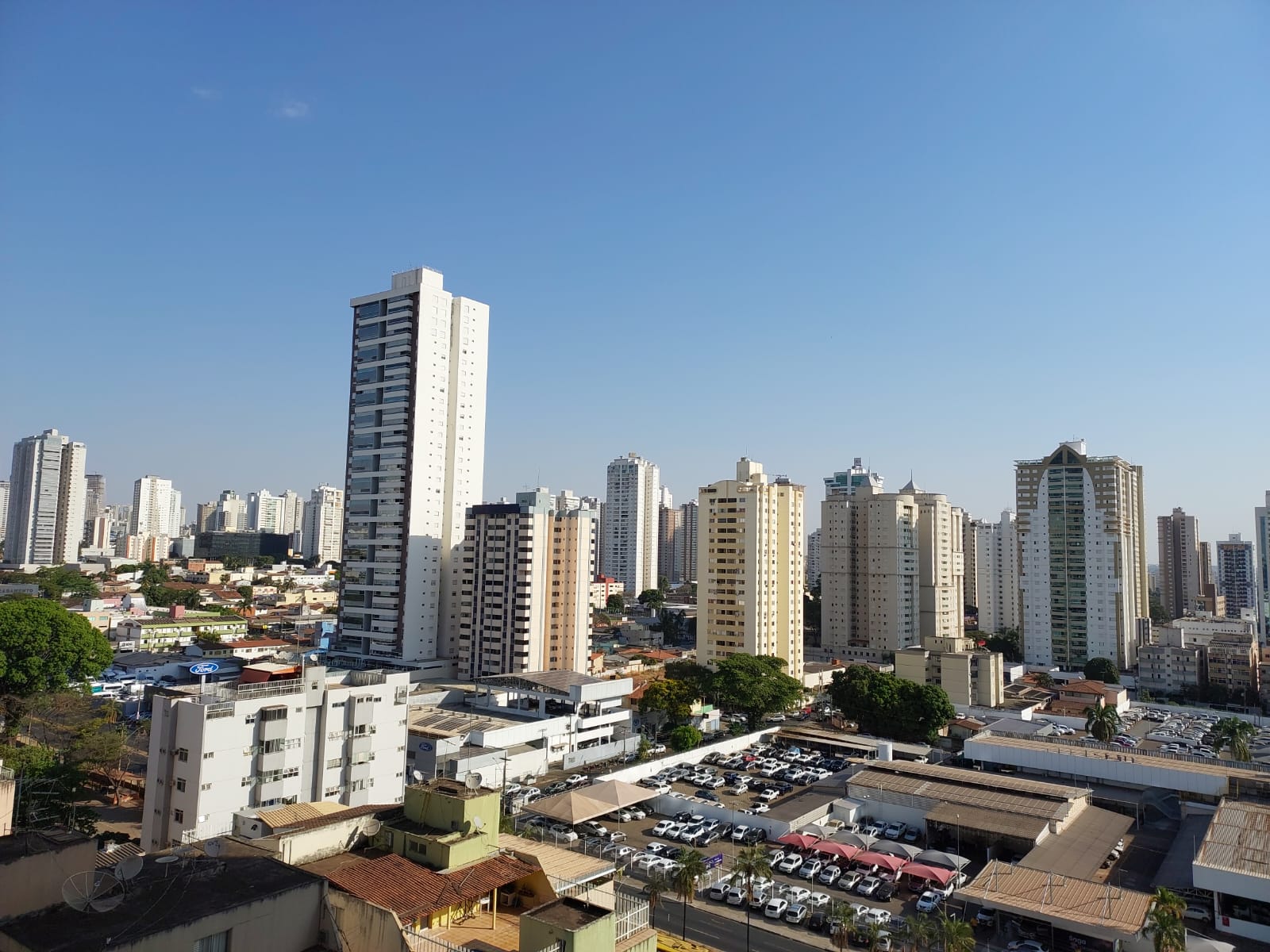 Apesar de massa de ar polar, Goiás mantém temperaturas altas