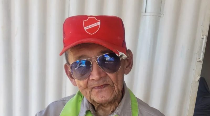 Idoso morre após ser arremessado de van