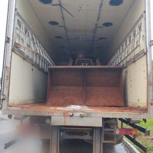 Suspeito de transportar trator em caminhão roubado é preso