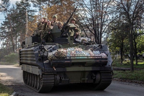 Ucrânia recupera quase 2.500 km² de território do Exército russo