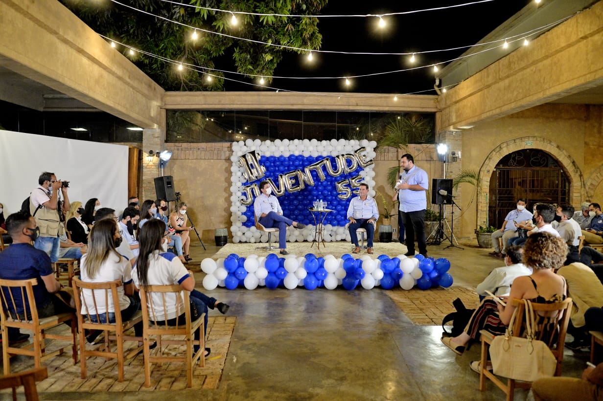 Vanderlan e Wilder se aproximam da juventude com propostas específicas