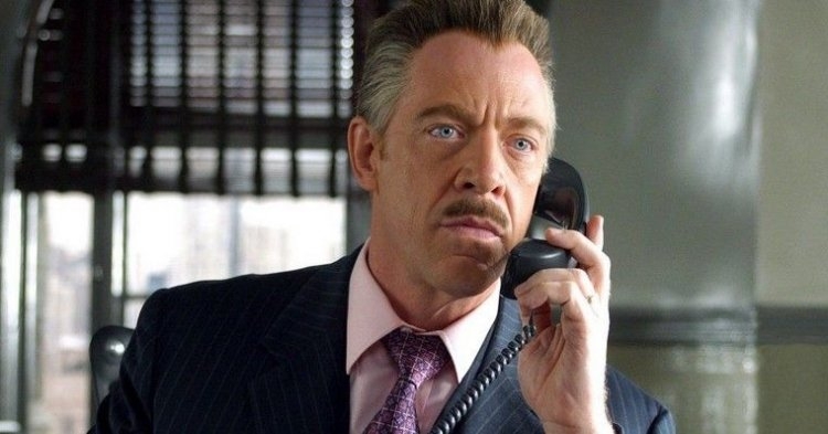 JK SIMMONS COMENTA SEU RETORNO EM HOMEM-ARANHA: LONGE DE CASA