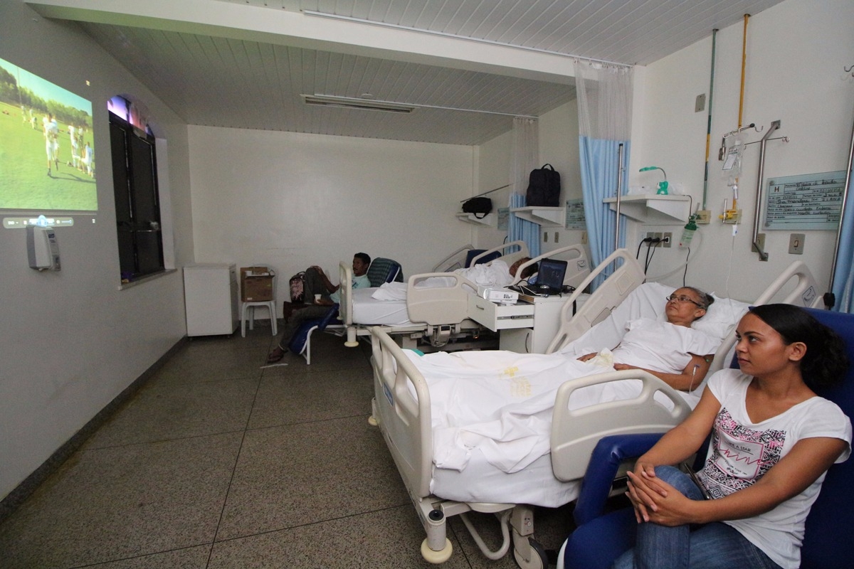 Unidade de Saúde Pública usa o cinema como terapia infantil