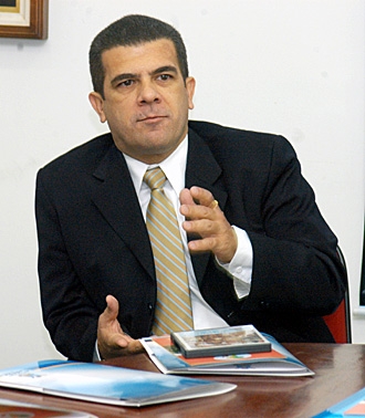 Promotor denuncia ex-presidente por crime de apropriação indébita