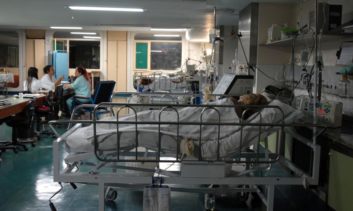Hospitais de SP têm ocupação alta de leitos e preveem piora