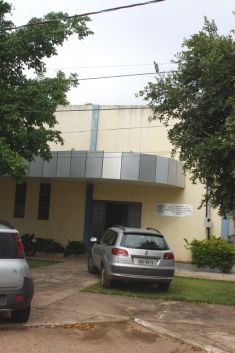 Em Cuiabá, diretora é presa acusada de manter relações sexuais com aluno