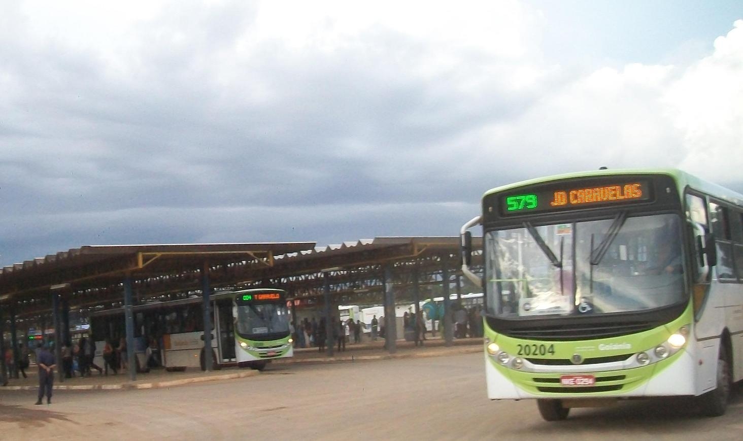 Projeto de lei quer obrigar a instalação de câmeras nos terminais de ônibus