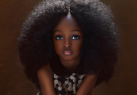 Nigeriana de 5 anos é considerada a mais bonita do mundo