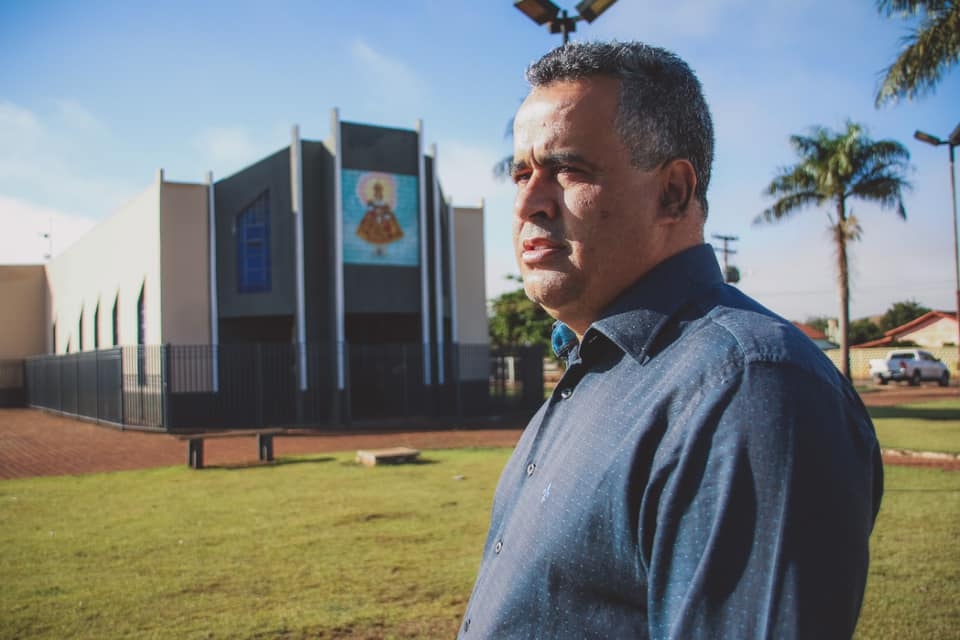 Marcos da Farmácia lidera pesquisa em Castelândia