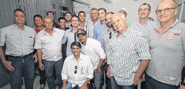 Caiado recebe apoio ao projeto de concorrer a governador