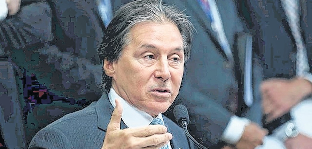 Reforma trabalhista  divide senadores goianos