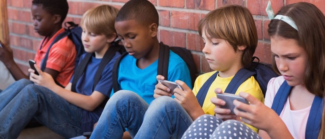 Contas de crianças e pré-adolescentes serão bloqueadas pelo Facebook