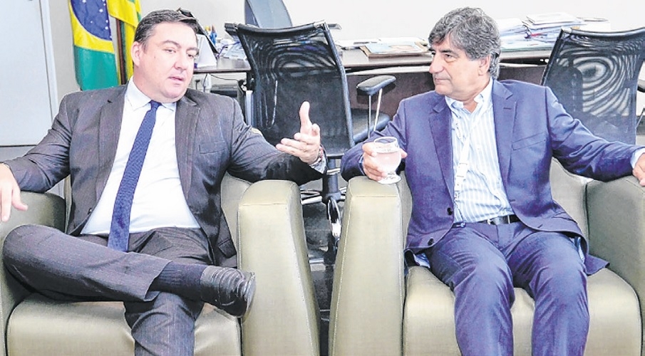 Vitti recebe ministro do Ambiente de Portugal e debate fim dos lixões