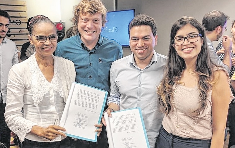 Acredito assina carta compromisso com PPS e Rede