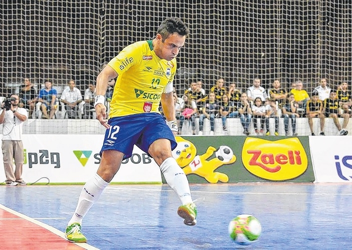 Falcão marca em goleada brasileira sobre a Costa Rica