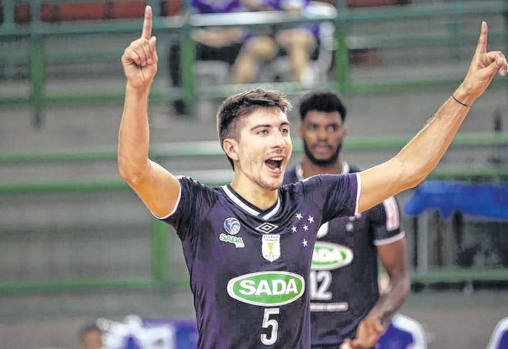 Cruzeiro vence clássico e segue na liderança da Superliga