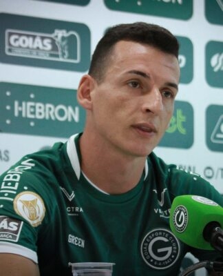 Sidimar avalia estreia no Goiás e está satisfeito com a sua atuação