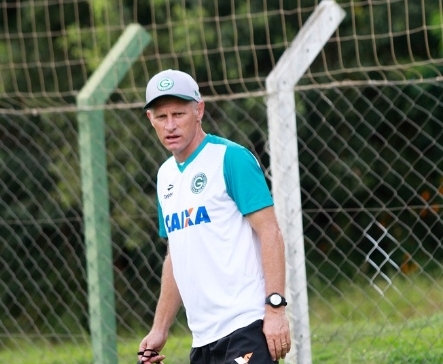 Silvio Criciúma continua no comando técnico