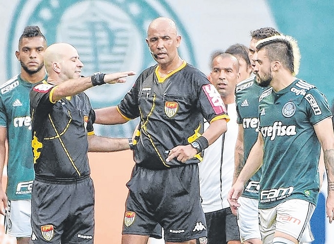Palmeiras divulga vídeo que sugere interferência