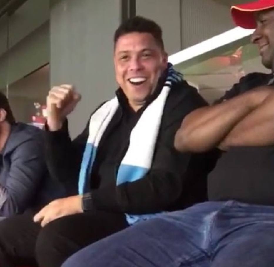 Pé frio: Ronaldo é flagrado torcendo para Argentina