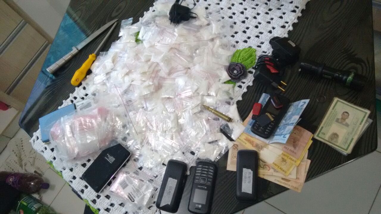 Quadrilha é presa com mais de uma tonelada de drogas em Goiânia