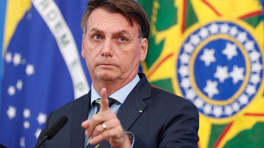 Bolsonaro afirma que se sentirá “violentado” por ter que revelar resultado de exame