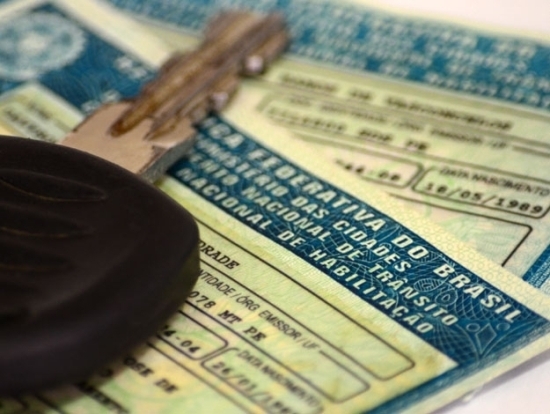 Porte de CNH pode deixar de ser obrigatório