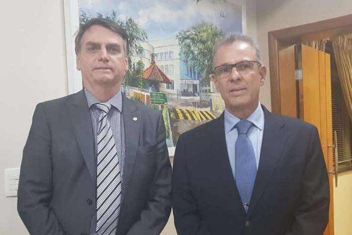 Almirante Bento Albuquerque Junior é confirmado para Minas e Energia