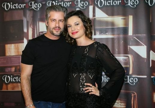Victor Chaves volta com a ex- mulher Poliana Bagatini 